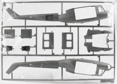 Dragon 3538 1/35 Ölçek UH-1D Huey Helikopter Plastik Model Kiti