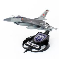 AkbaModel 1/48 F-16 Pars Filo Muharip Savaş Uçağı, Sergilemeye Hazır Standlı Model