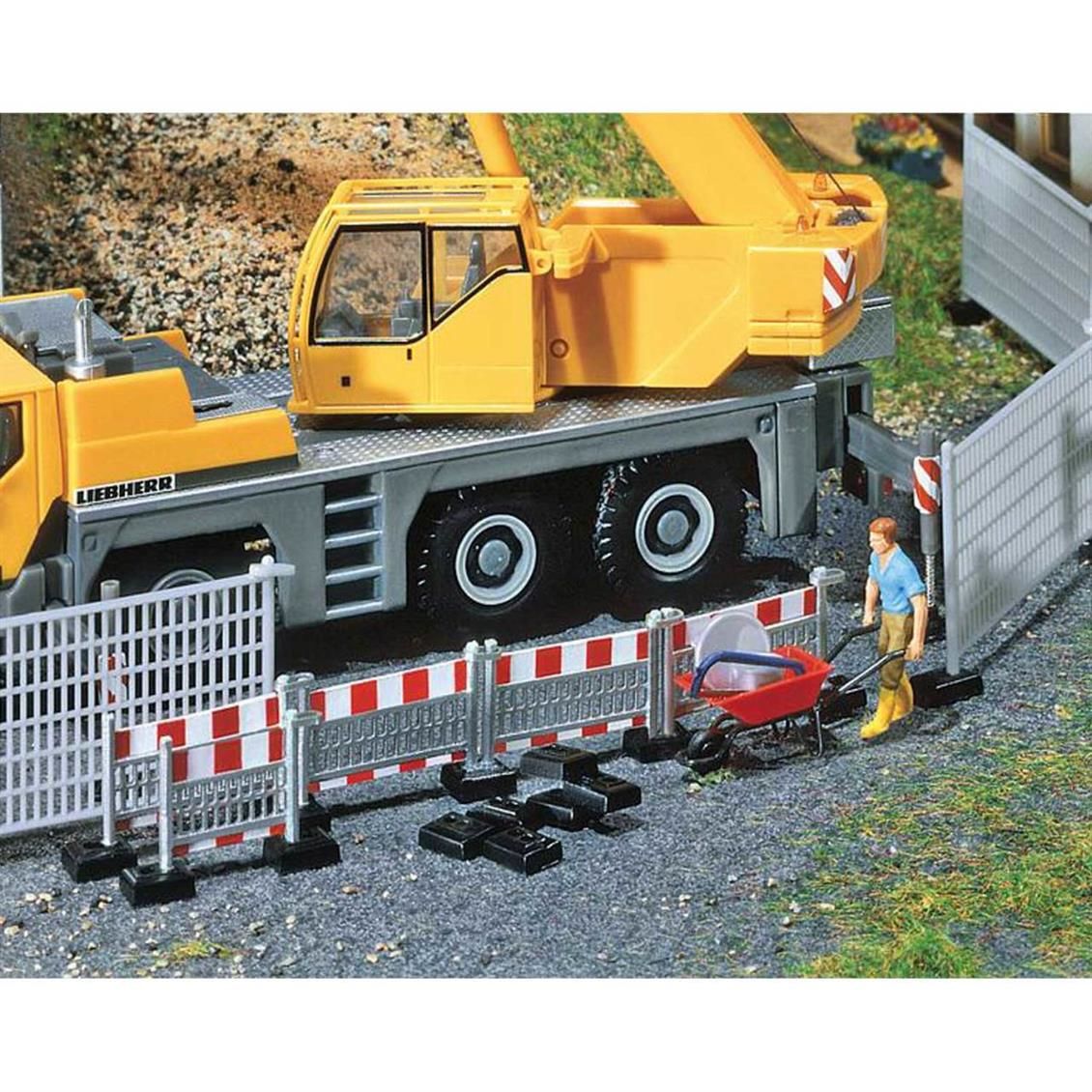 Faller 180435 1/87 İnşaat Alanı Bariyerleri,  240 mm. Demonte Plastik Maketi