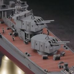 Hasegawa Z26 40026 1/350 Ölçek IJN Yahagi (Operation Ten-Ichi-Go 1945) Light cruiser Savaş Gemisi Plastik Model Kiti