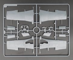 AMK 88002 1/48 Rus L-29 Delfin Demonte Plastik Eğitim Uçağı Maketi