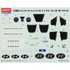 Academy 15121 1/24 Hyundai Grandeur HG Azera Binek Aracı Demonte Plastik Maketi