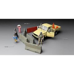 SPS012 1/35 CONCRETE & PLASTİC BARRİER SET