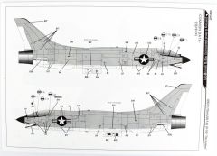 Academy 12521 1/72 USN F-8E VF-162 (The Hunters) Savaş Uçağı Demonte Plastik Maketi