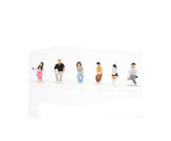 Preiser 10297 1/87 Ölçek sitzende jugendliche Figürleri