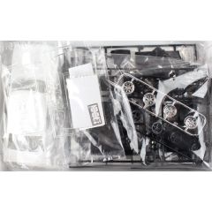 05211 1/24 NISSAN KHC130 LAUREL HT 2000SGX 75