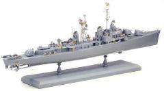 1045 1/350 U.S.S. FRANK KNOX DD-742