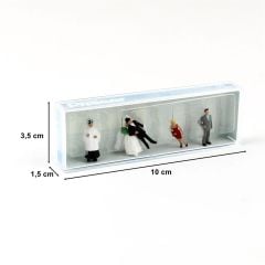 Preiser 14058 1/87 Ölçek Papaz, Gelin ve Damat Figürleri