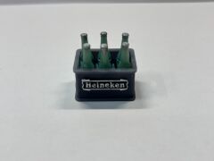 HEINEKEN MEŞRUBAT KASASI VE ŞİŞELERİ FİGÜRÜ