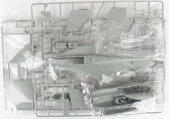 Academy 12560 1/72 EA-18G VAQ-141 (Shadowhawks) Savaş Uçağı Demonte Plastik Maketi