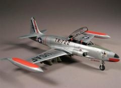 Academy 12284 1/48 T-33A Shootingstar Savaş Uçağı Demonte Plastik Maketi
