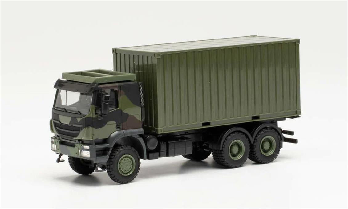 Herpa 746793 1/87 Ölçek Iveco Trakker 20 lik Konteyner Taşıyan Kamyon, Kamuflaj, Sergilemeye Hazır Model Araç